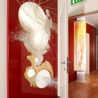Blattgold in Kombination mit glänzend lackiertem Holz Blattgold in Kombination mit glänzend lackiertem Holz